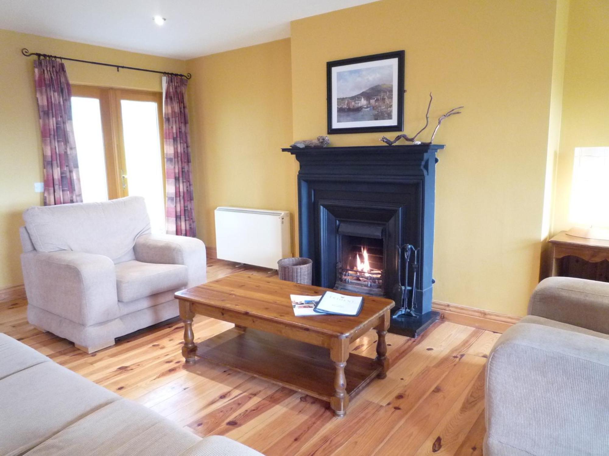 Dingle Courtyard Holiday Homes 3 Bed Room photo